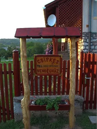 Csipkes Apartmanhaz